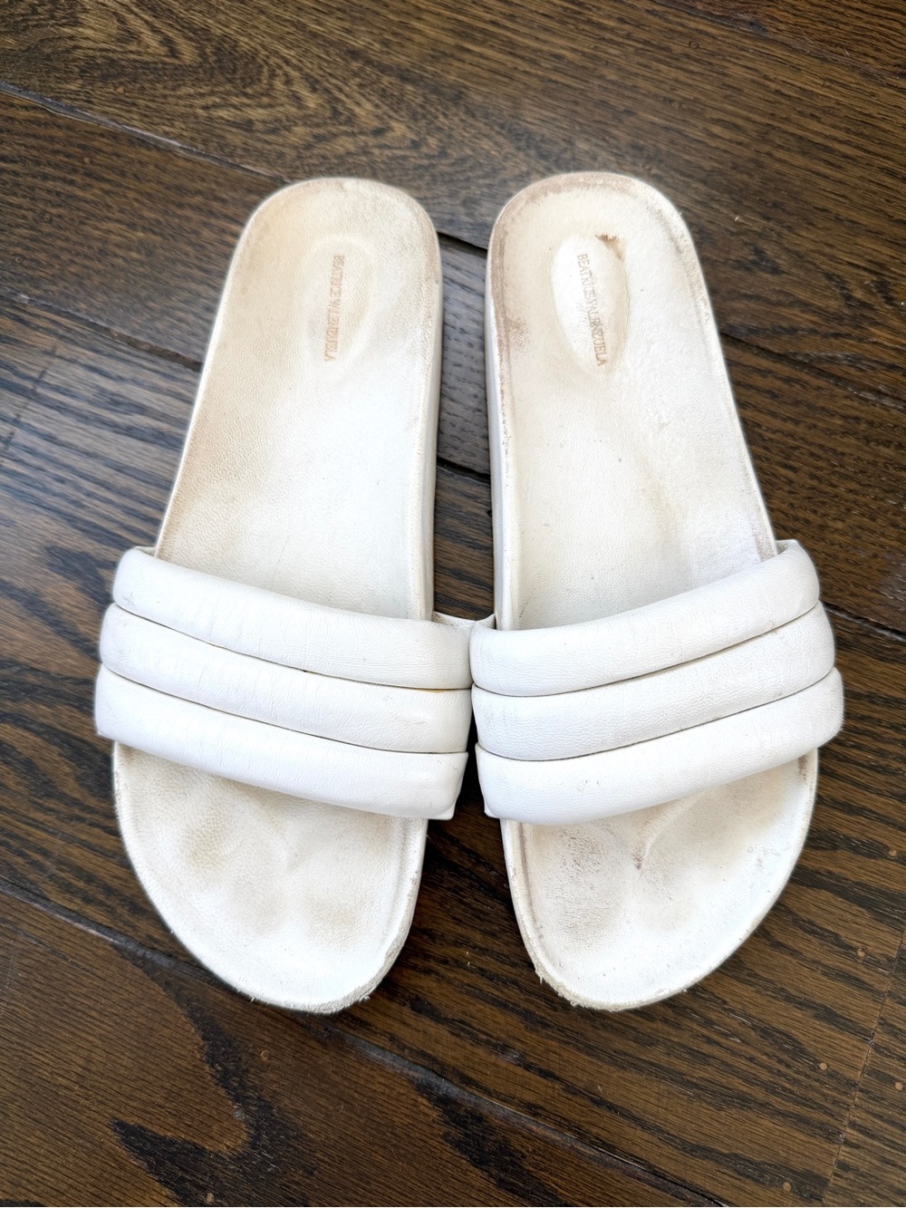 Beatrice Valenzuela White Padded Triple-Strip Slide Sandals